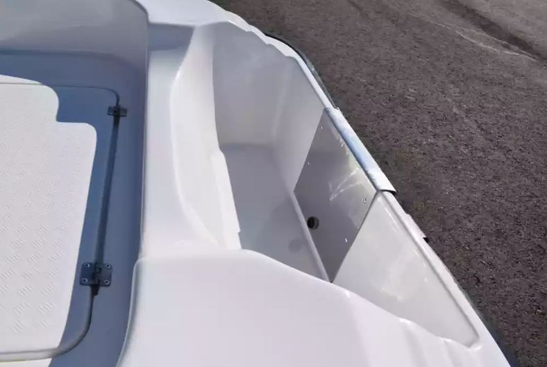 Стеклопластиковая лодка Пингвин (тримаран) в Муроме