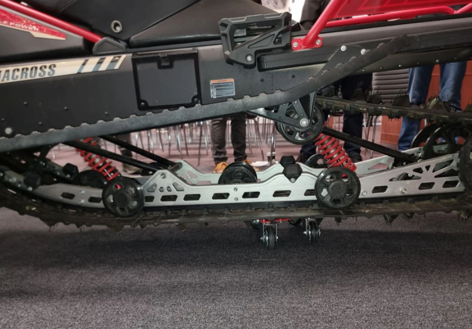 Снегоход AODES Siberiacross 1000 SWT 600mm LCD 6.8 в Муроме