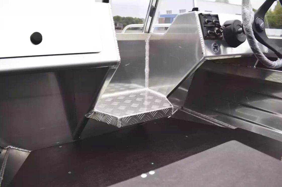 Алюминиевая лодка  Neman-400 PRO в Муроме