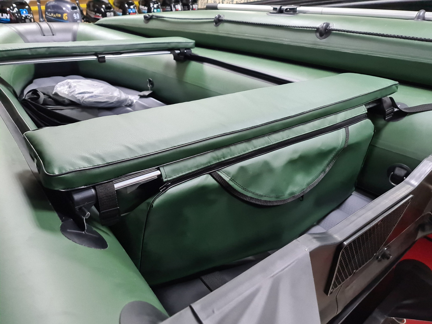 КОМПЛЕКТ МЯГКИХ НАКЛАДОК С СУМКОЙ ДЛЯ ЛОДОК 90Х20 ЗЕЛЕНЫЙ в Муроме