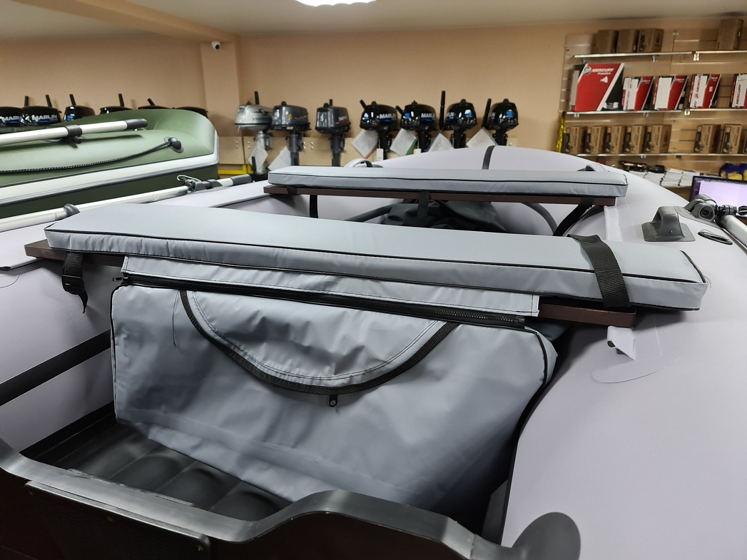 КОМПЛЕКТ МЯГКИХ НАКЛАДОК С СУМКОЙ ДЛЯ ЛОДОК 90Х20 СЕРЫЙ в Муроме